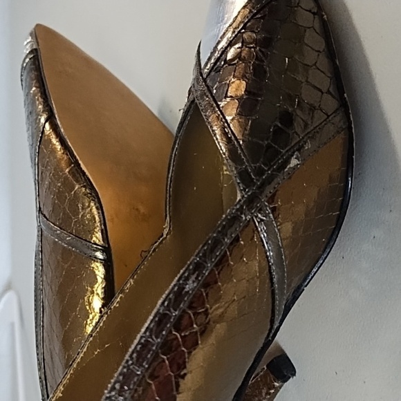 Naturalizer 8N Gold Silver Bronze Snake Imprinted Leather Upper Heeled Shoes - Picture 16 of 16